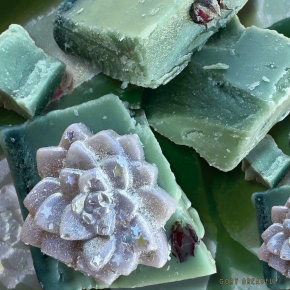 Hagalicious Wax Melt Chunkies: Patchouli Pine Sweet Florals Scent - Picture 5 of 10